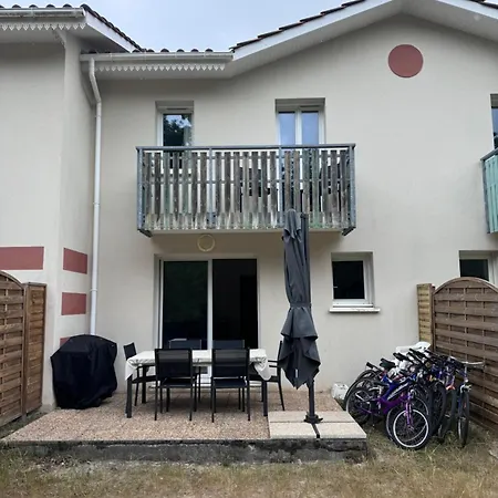 Holiday home De 6 Pers, 500m Plage.