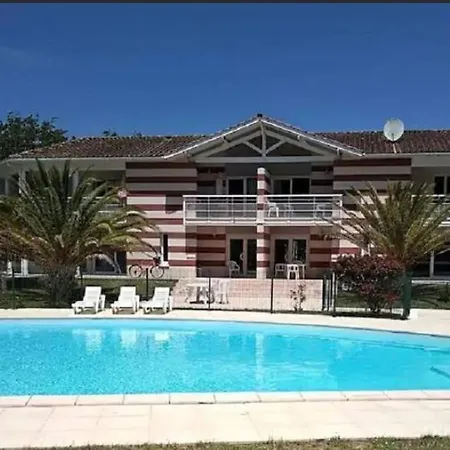 De 6 Pers, 500m Plage. * Soulac-sur-Mer